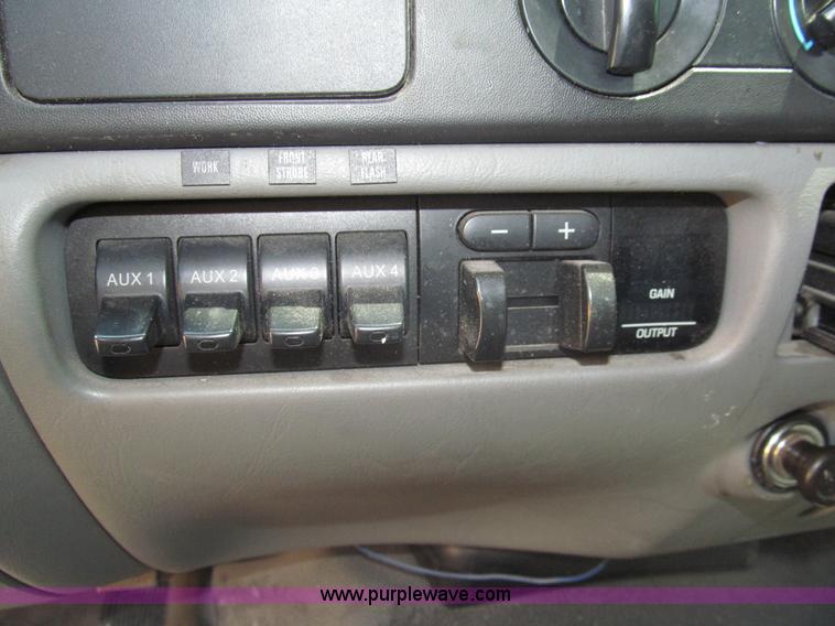 image for item I7005 2006 Ford F550 Super Duty XL service truck