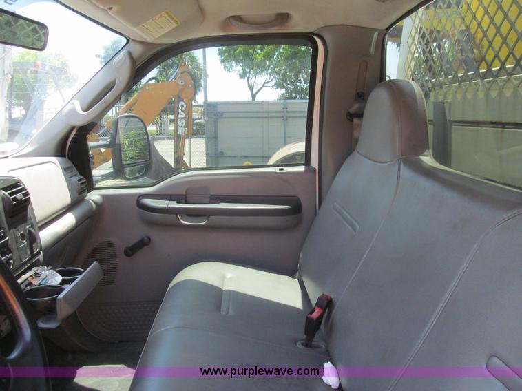 image for item I7005 2006 Ford F550 Super Duty XL service truck