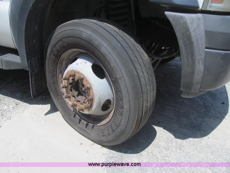 image for item I7005 2006 Ford F550 Super Duty XL service truck