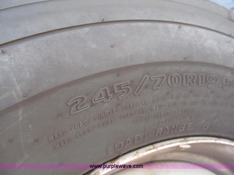 image for item I7005 2006 Ford F550 Super Duty XL service truck