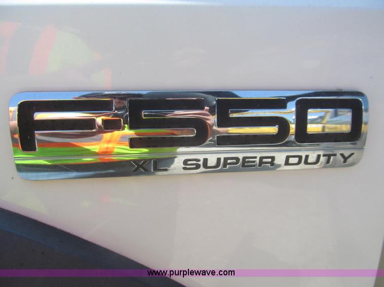 image for item I7005 2006 Ford F550 Super Duty XL service truck