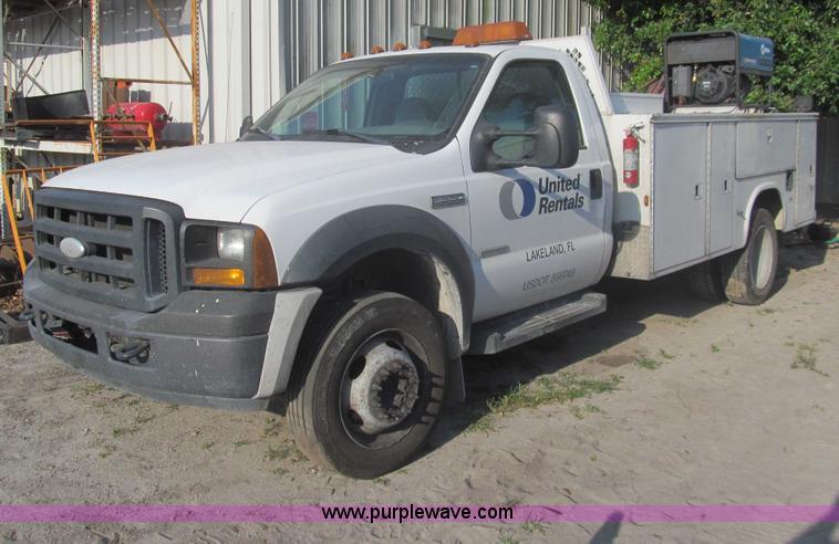 image for item I7006 2007 Ford F550 service truck