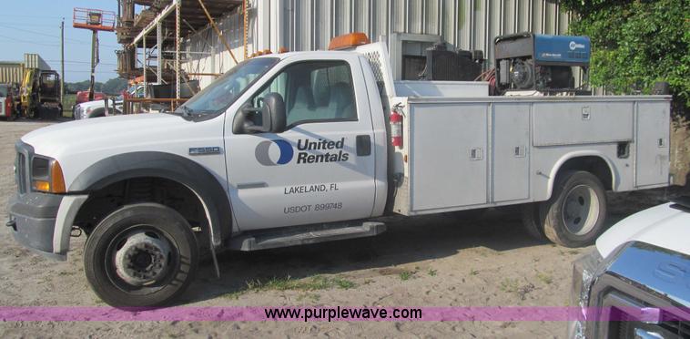 image for item I7006 2007 Ford F550 service truck
