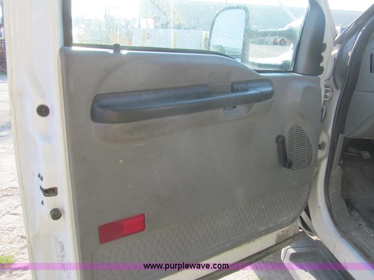 image for item I7006 2007 Ford F550 service truck