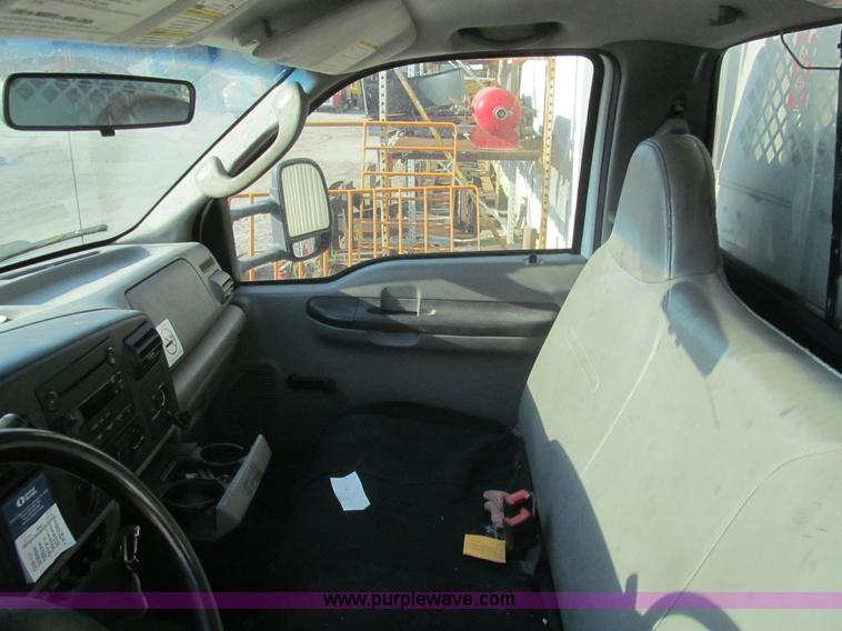 image for item I7006 2007 Ford F550 service truck
