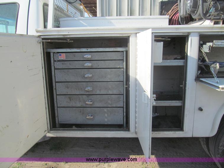 image for item I7006 2007 Ford F550 service truck