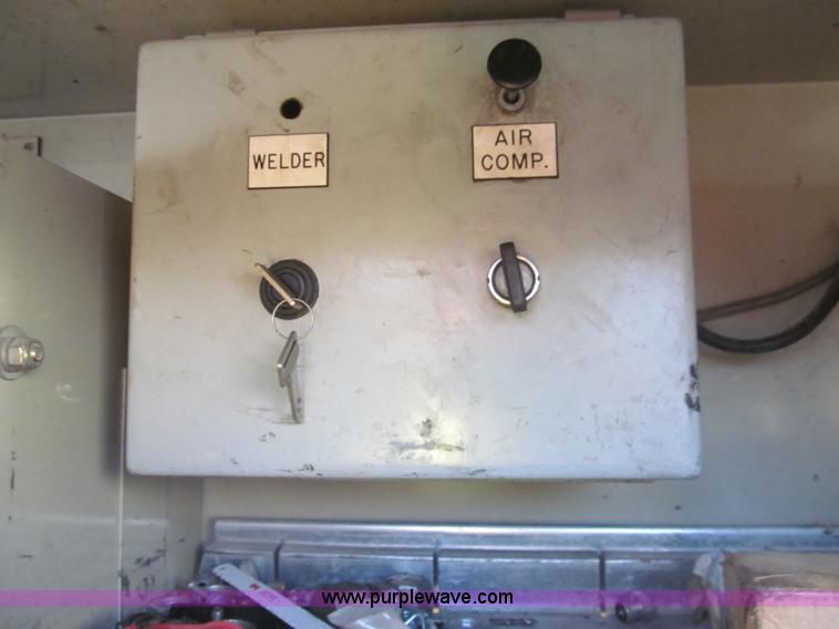 image for item I7006 2007 Ford F550 service truck