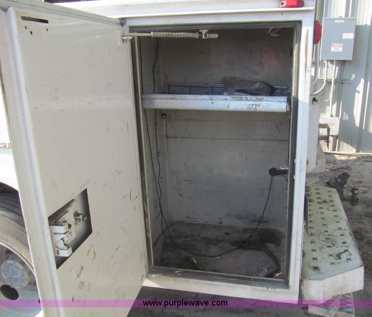 image for item I7006 2007 Ford F550 service truck