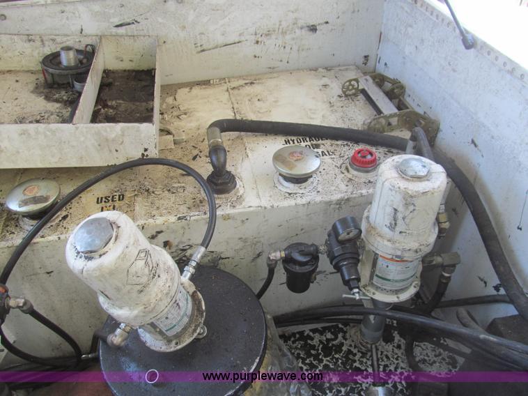 image for item I7006 2007 Ford F550 service truck