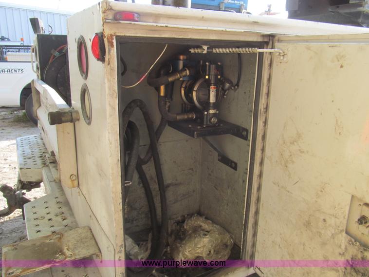 image for item I7006 2007 Ford F550 service truck