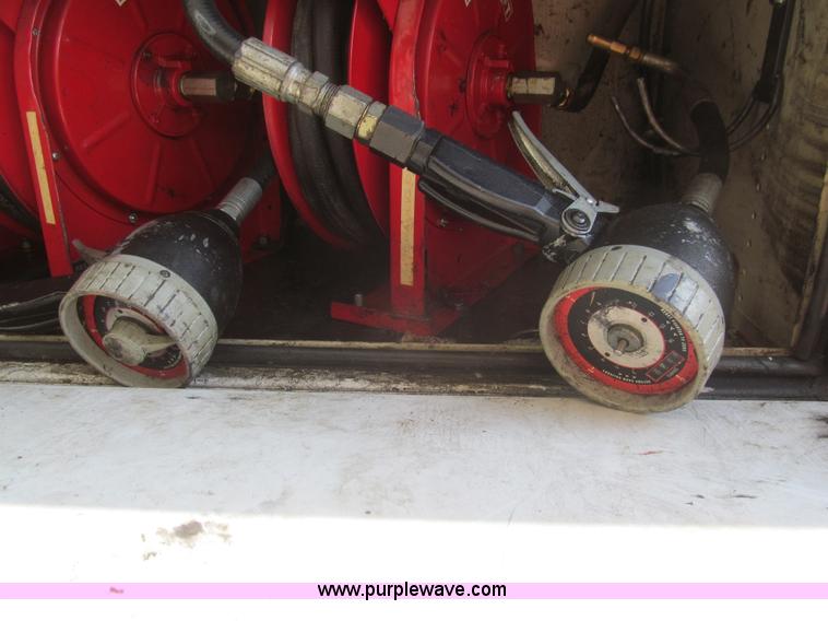 image for item I7006 2007 Ford F550 service truck