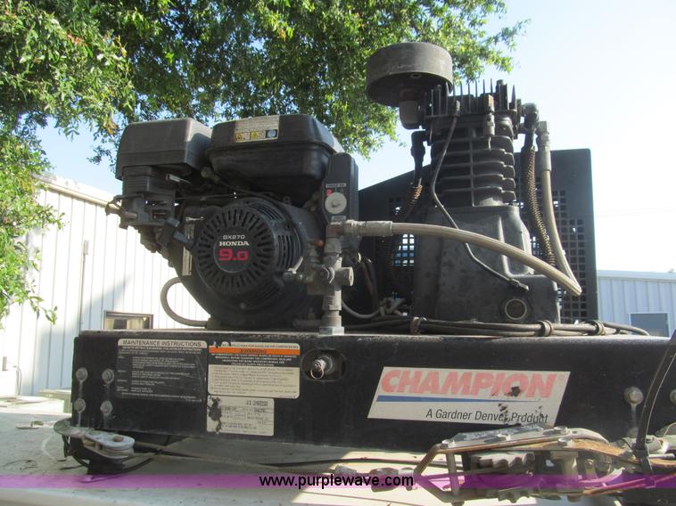 image for item I7006 2007 Ford F550 service truck