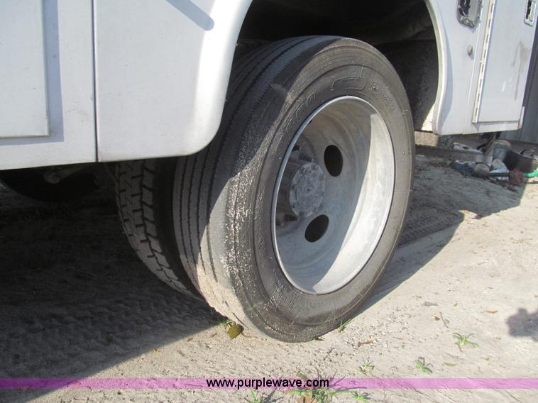 image for item I7006 2007 Ford F550 service truck