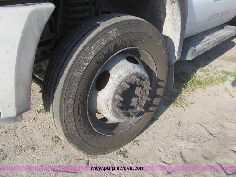 image for item I7006 2007 Ford F550 service truck