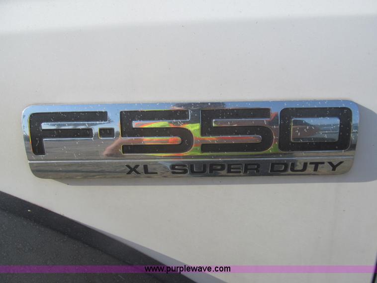 image for item I7006 2007 Ford F550 service truck