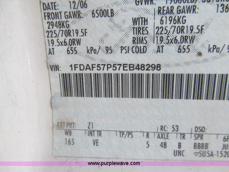 image for item I7006 2007 Ford F550 service truck