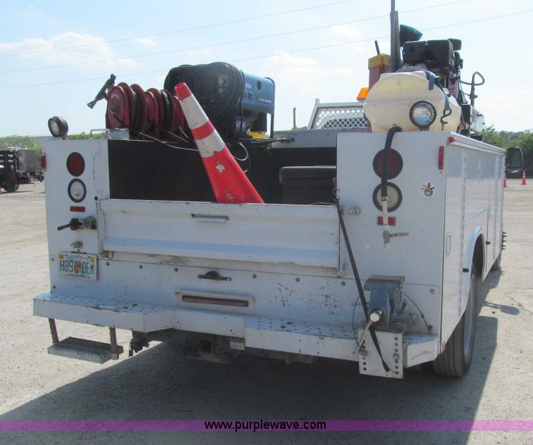 image for item I7007 2007 Ford F550 Super Duty XL service truck