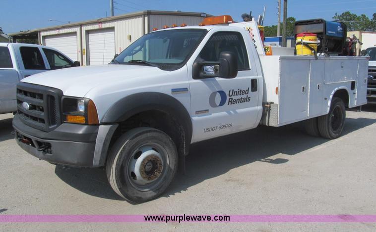 image for item I7007 2007 Ford F550 Super Duty XL service truck