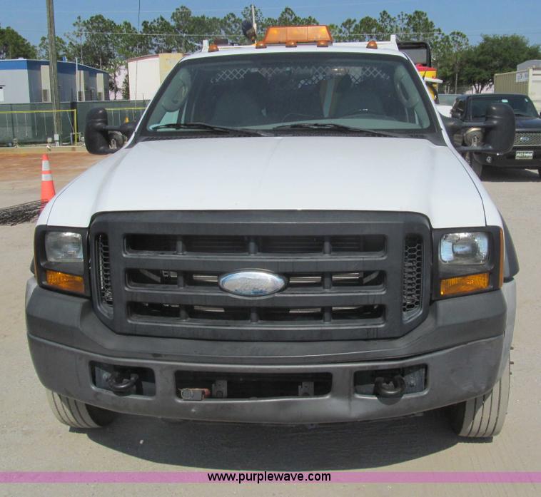 image for item I7007 2007 Ford F550 Super Duty XL service truck