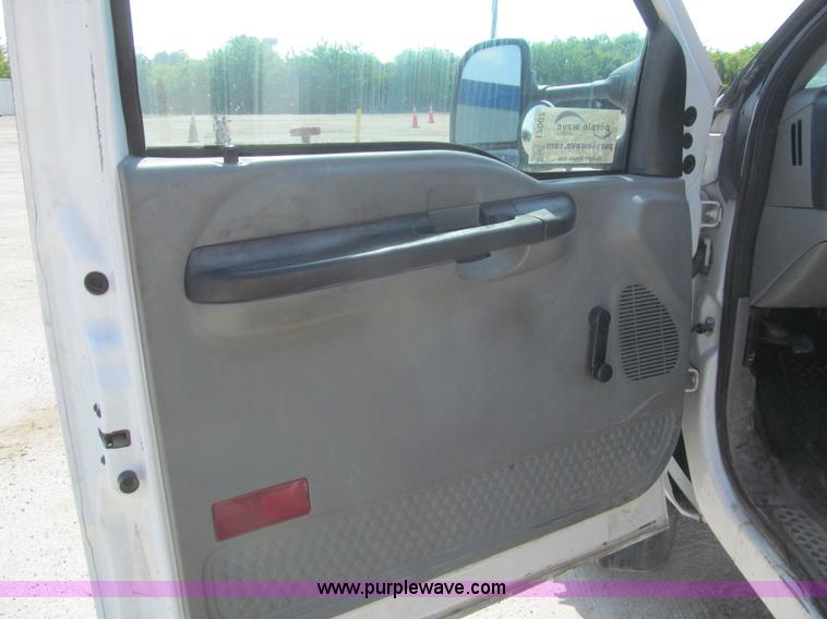 image for item I7007 2007 Ford F550 Super Duty XL service truck
