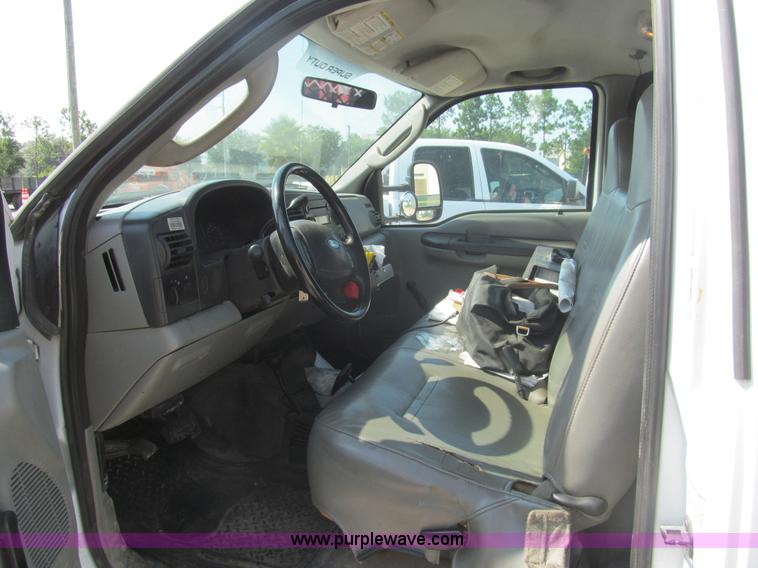 image for item I7007 2007 Ford F550 Super Duty XL service truck