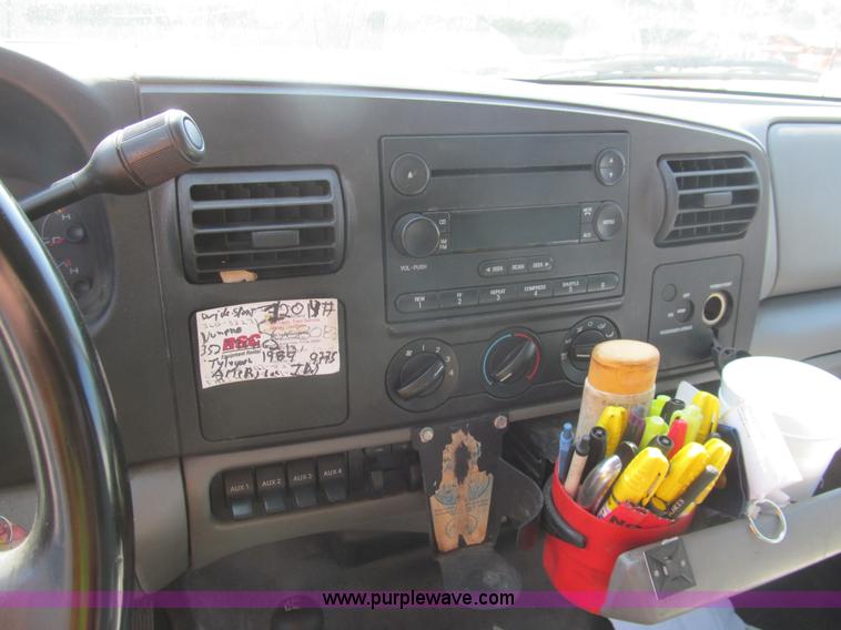 image for item I7007 2007 Ford F550 Super Duty XL service truck