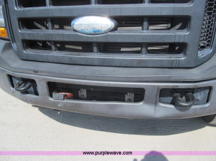 image for item I7007 2007 Ford F550 Super Duty XL service truck