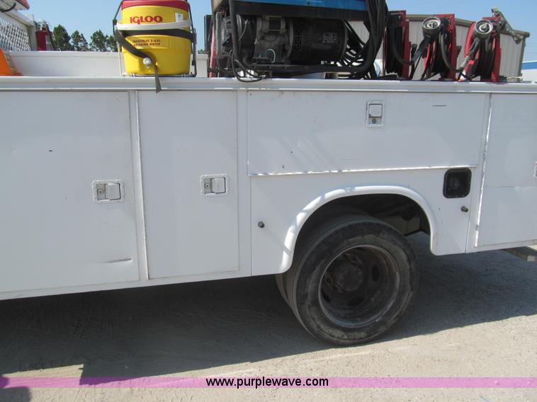 image for item I7007 2007 Ford F550 Super Duty XL service truck
