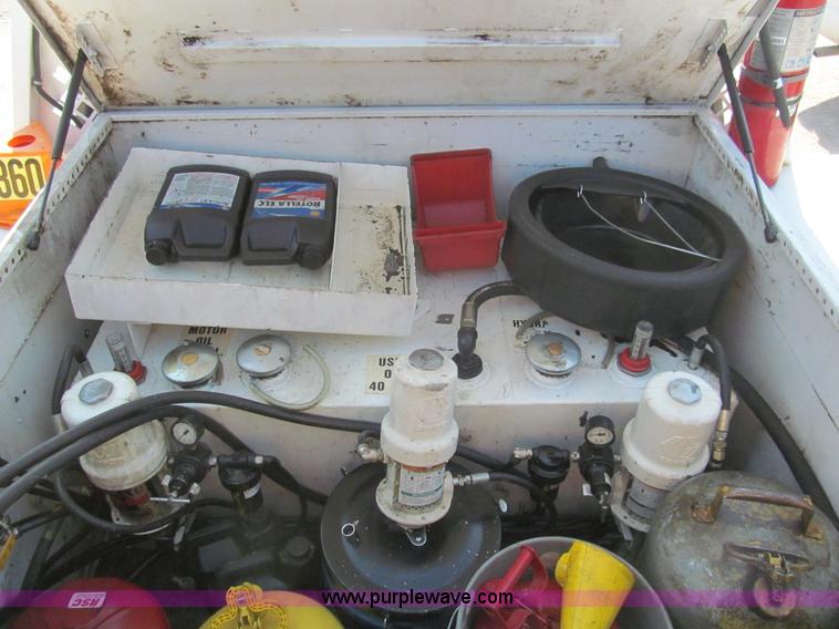 image for item I7007 2007 Ford F550 Super Duty XL service truck