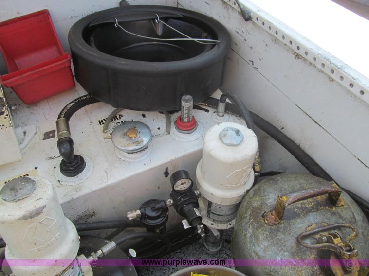 image for item I7007 2007 Ford F550 Super Duty XL service truck