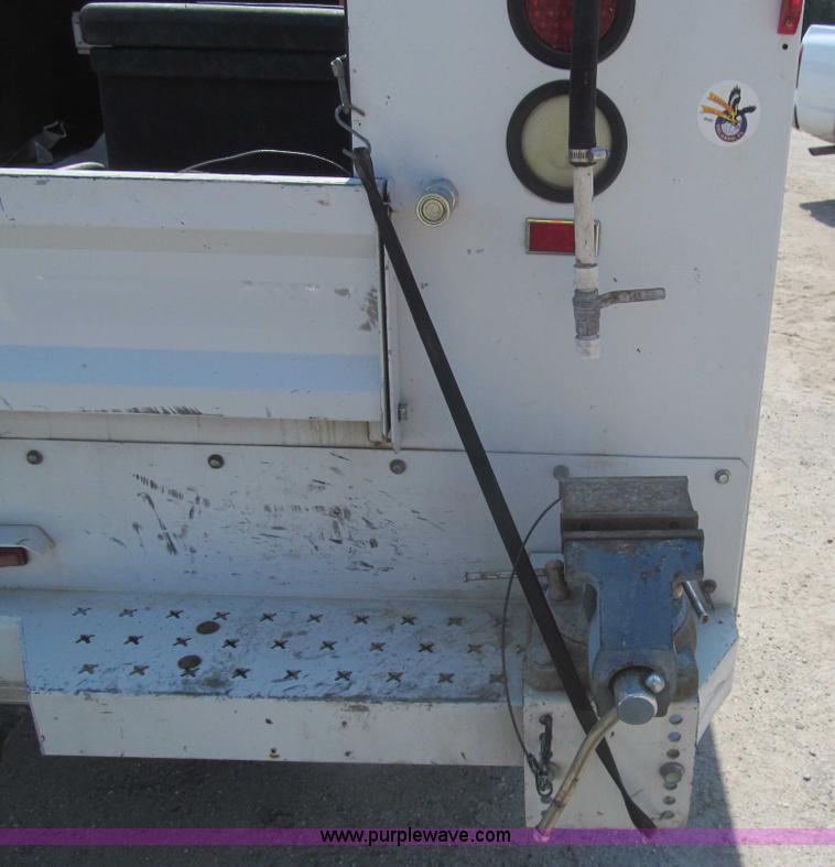 image for item I7007 2007 Ford F550 Super Duty XL service truck