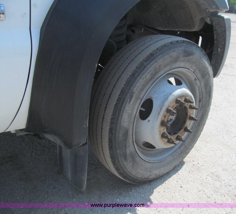 image for item I7007 2007 Ford F550 Super Duty XL service truck