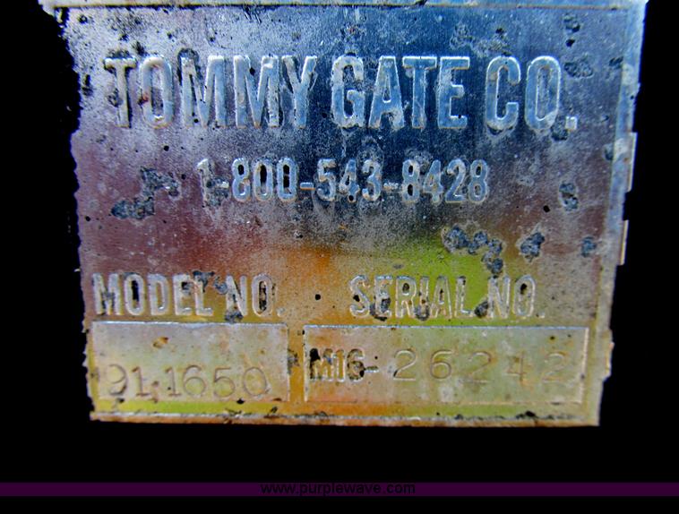 image for item I7008 2005 Ford F450 Super Duty XL flatbed truck