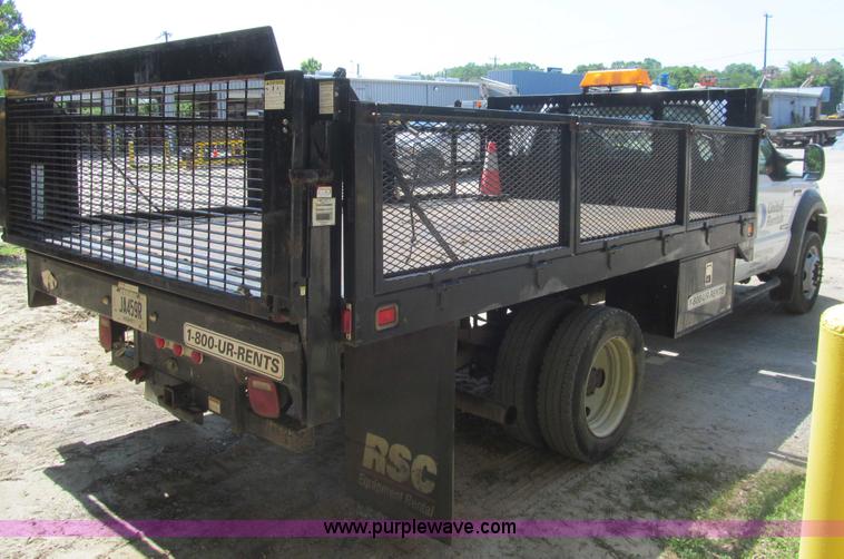 image for item I7009 2007 Ford F450 Super Duty XL flatbed truck