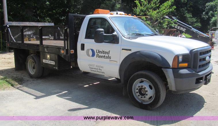image for item I7009 2007 Ford F450 Super Duty XL flatbed truck