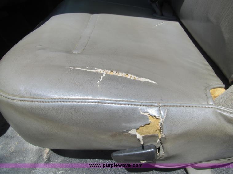 image for item I7009 2007 Ford F450 Super Duty XL flatbed truck