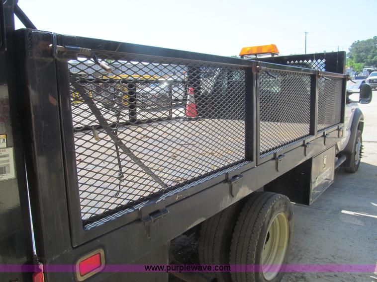 image for item I7009 2007 Ford F450 Super Duty XL flatbed truck