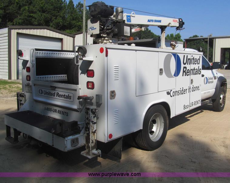 image for item I7010 2008 Dodge Ram 5500 service truck with crane