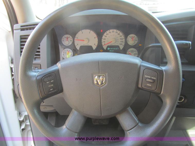 image for item I7010 2008 Dodge Ram 5500 service truck with crane