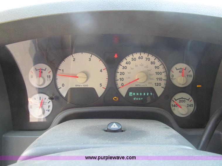 image for item I7010 2008 Dodge Ram 5500 service truck with crane