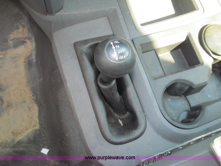 image for item I7010 2008 Dodge Ram 5500 service truck with crane