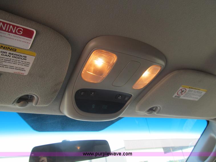 image for item I7010 2008 Dodge Ram 5500 service truck with crane