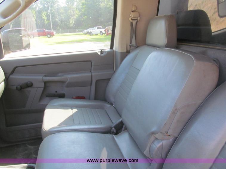 image for item I7010 2008 Dodge Ram 5500 service truck with crane