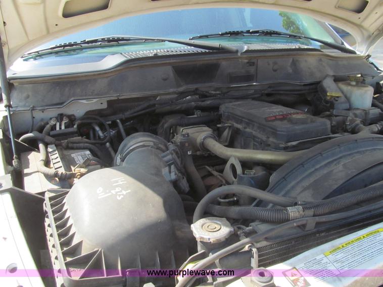 image for item I7010 2008 Dodge Ram 5500 service truck with crane