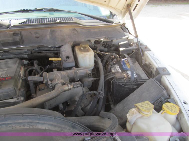 image for item I7010 2008 Dodge Ram 5500 service truck with crane