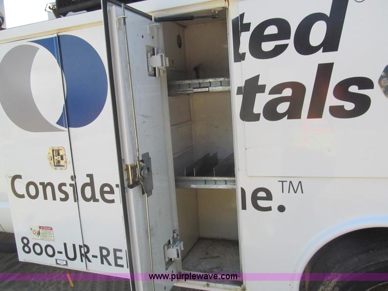 image for item I7010 2008 Dodge Ram 5500 service truck with crane