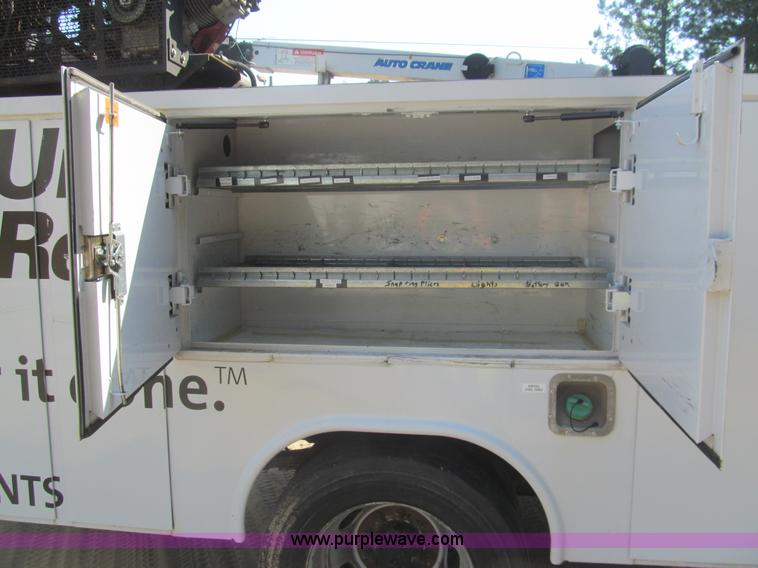 image for item I7010 2008 Dodge Ram 5500 service truck with crane