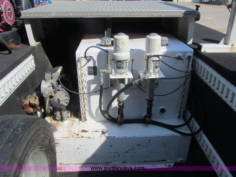 image for item I7010 2008 Dodge Ram 5500 service truck with crane