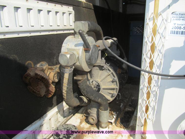 image for item I7010 2008 Dodge Ram 5500 service truck with crane