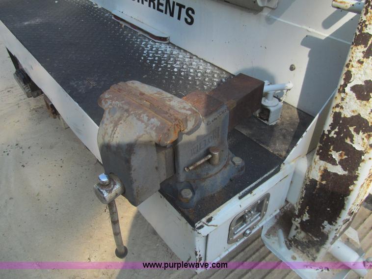 image for item I7010 2008 Dodge Ram 5500 service truck with crane